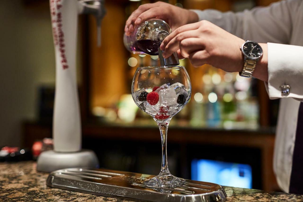 Mercure Kenwood Hall & 4* Sheffield
